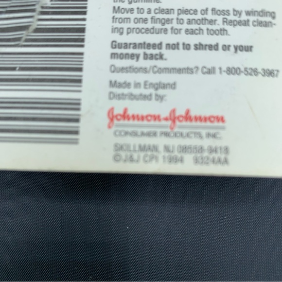 VINTAGE 1994 JOHNSON & JOHNSON Easy Slide Waxed Dental Floss Sealed No Shred NEW - Picture 3 of 3